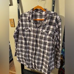 Eddie Bauer button up plaid shirt, lightweight great for summer. Size 2 XL.